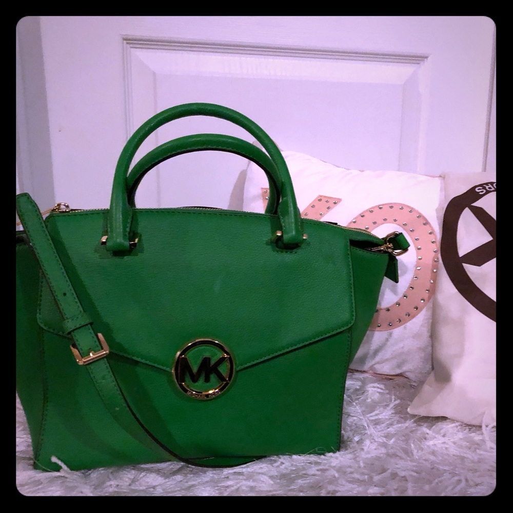 Michael Kors Hudson Satchel in Kelly Green